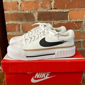NIB Womens Nike Court Legacy Lift Shoes